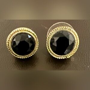 Vintage Gold Tone w/ Black Center Round Stud Earrings 1928 Costume Pierced ears
